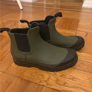 Everlane Olive Green Winter Boots